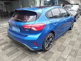Фото 7 - Ford Focus
