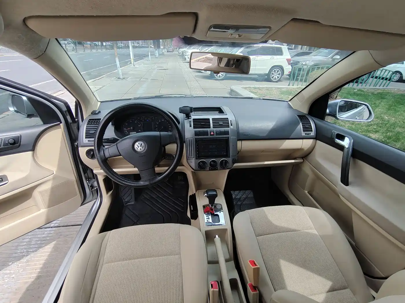 Volkswagen Polo 2009 Jingqing 1.4L Automatic Comfort Edition фото 8