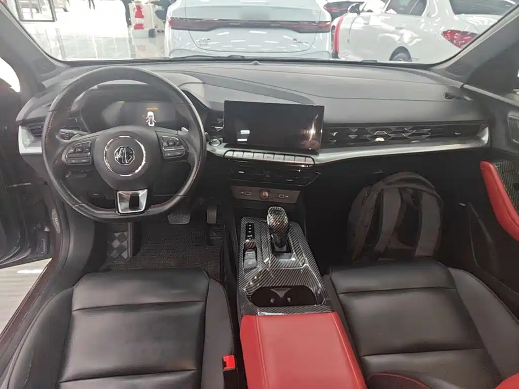 MG MG5 2021 2021 Model 300TGI DCT Youth Luxury Flagship