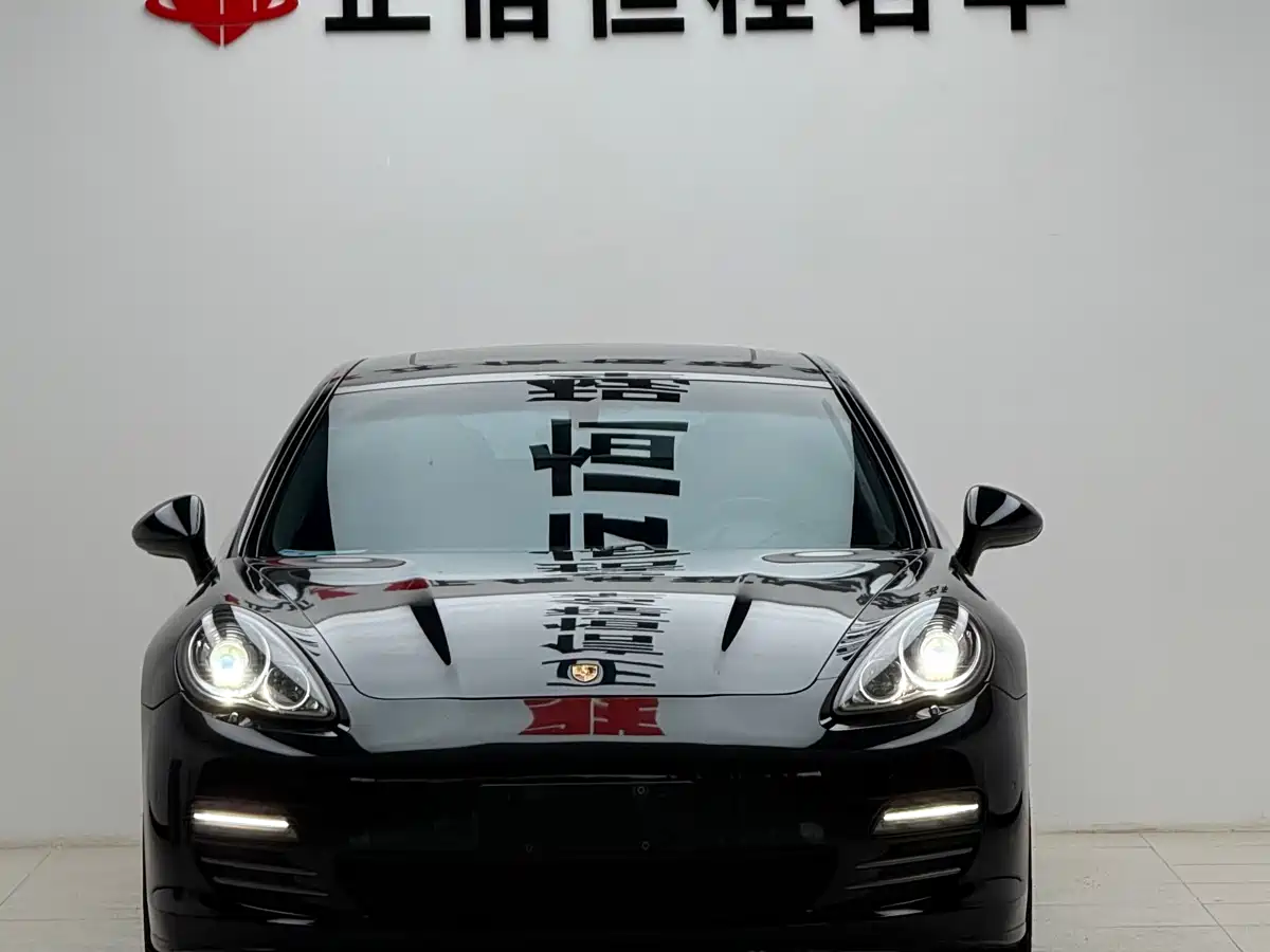 Porsche Panamera 2010 Panamera 4 3.6L фото 2