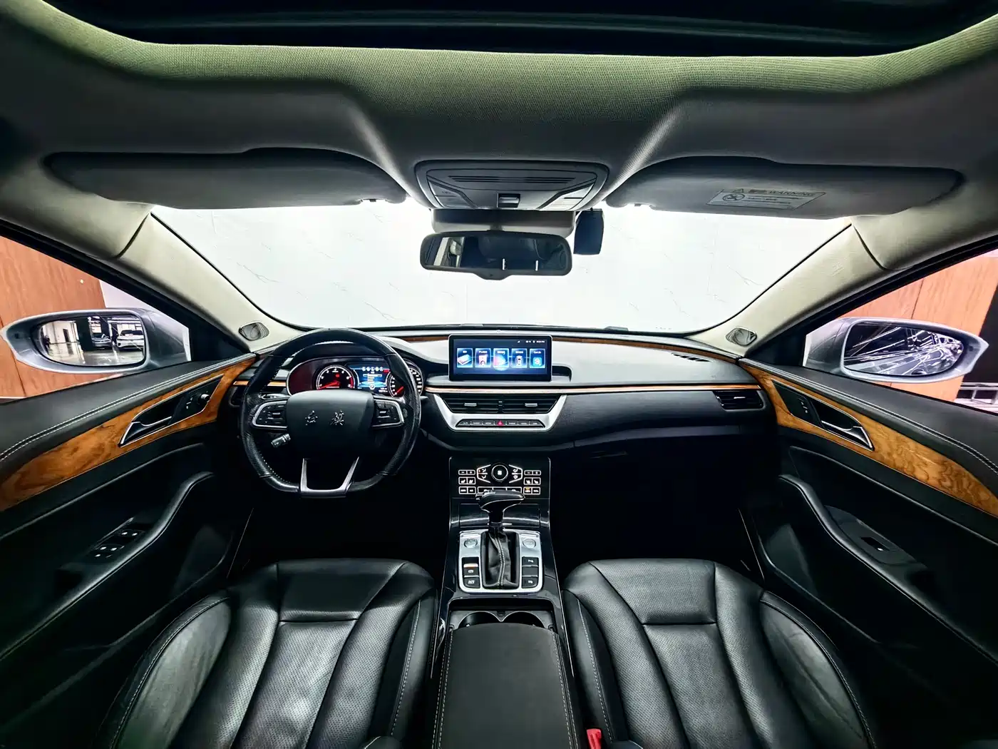 Hongqi H5 2018 30TD Smart Connected Royal Edition фото 16