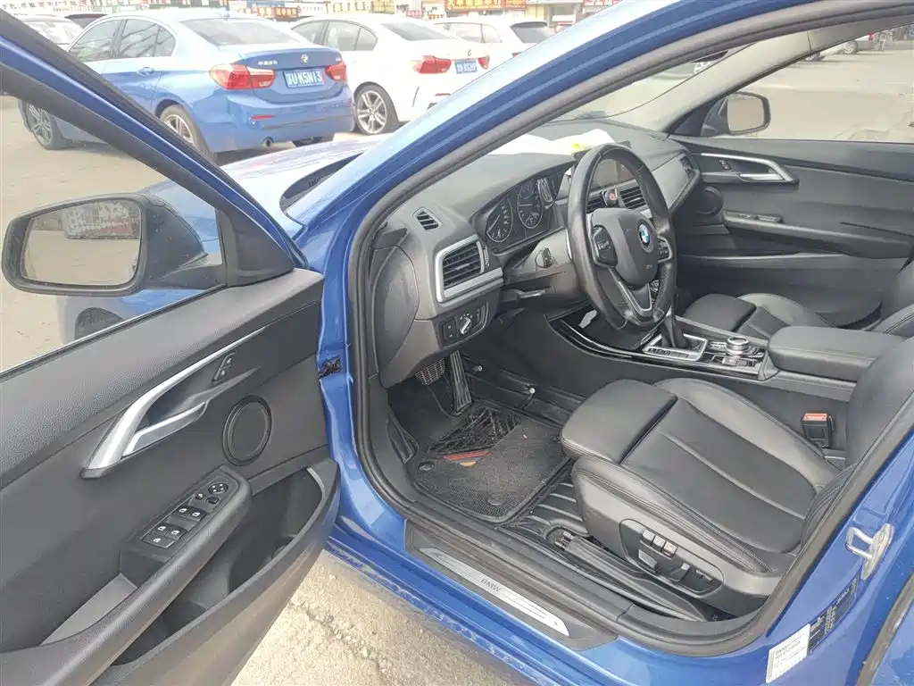 BMW 1 Series 2017 120i Design Package фото 12