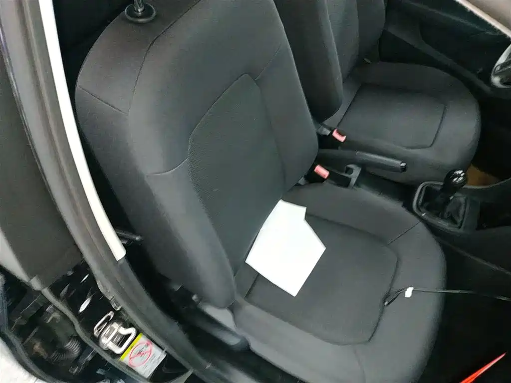 Volkswagen Santana 2015 1.6L Manual Trend Edition фото 20