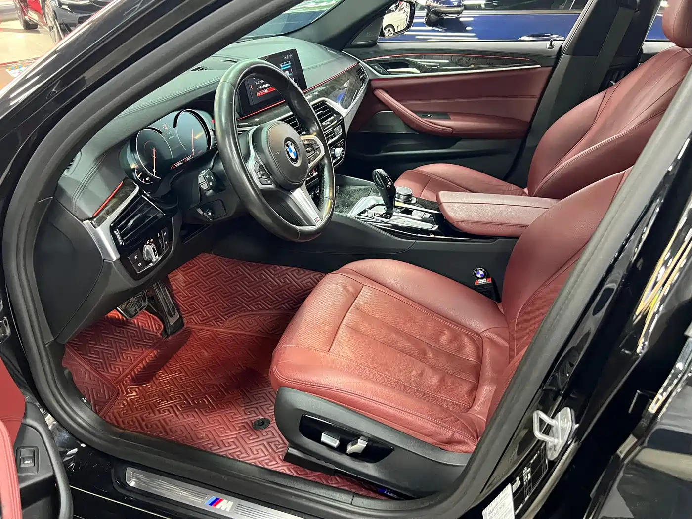 BMW 5 Series 2018 530Li Premium M Sport Package фото 4
