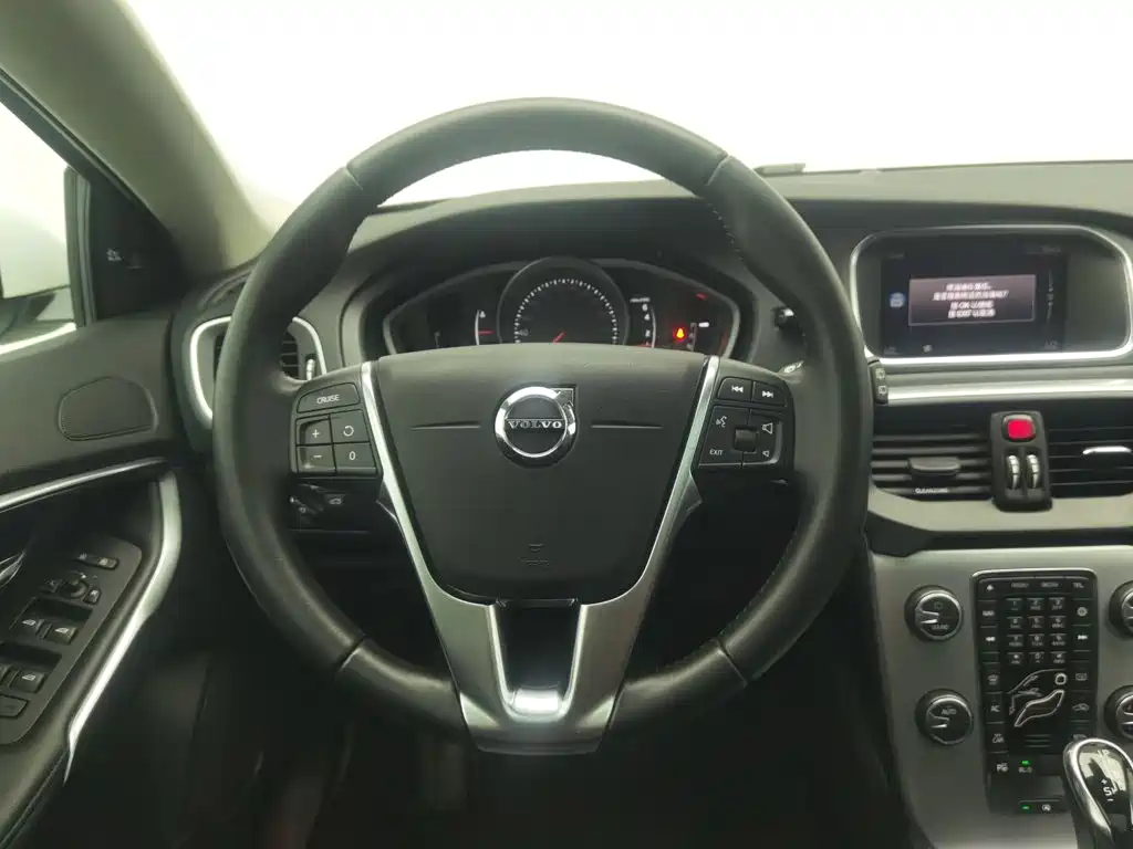 Photo 11 - Volvo V40