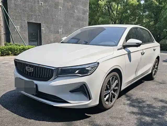 Geely Emgrand 1.5L CVT, Премиум, 4-е поколение
