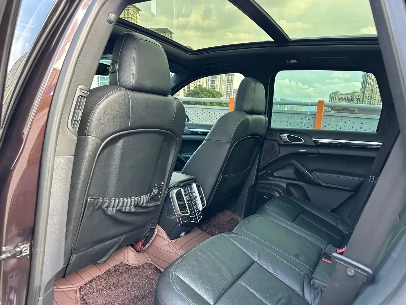 Porsche Cayenne 2014 Cayenne Platinum Edition 3.0T фото 7
