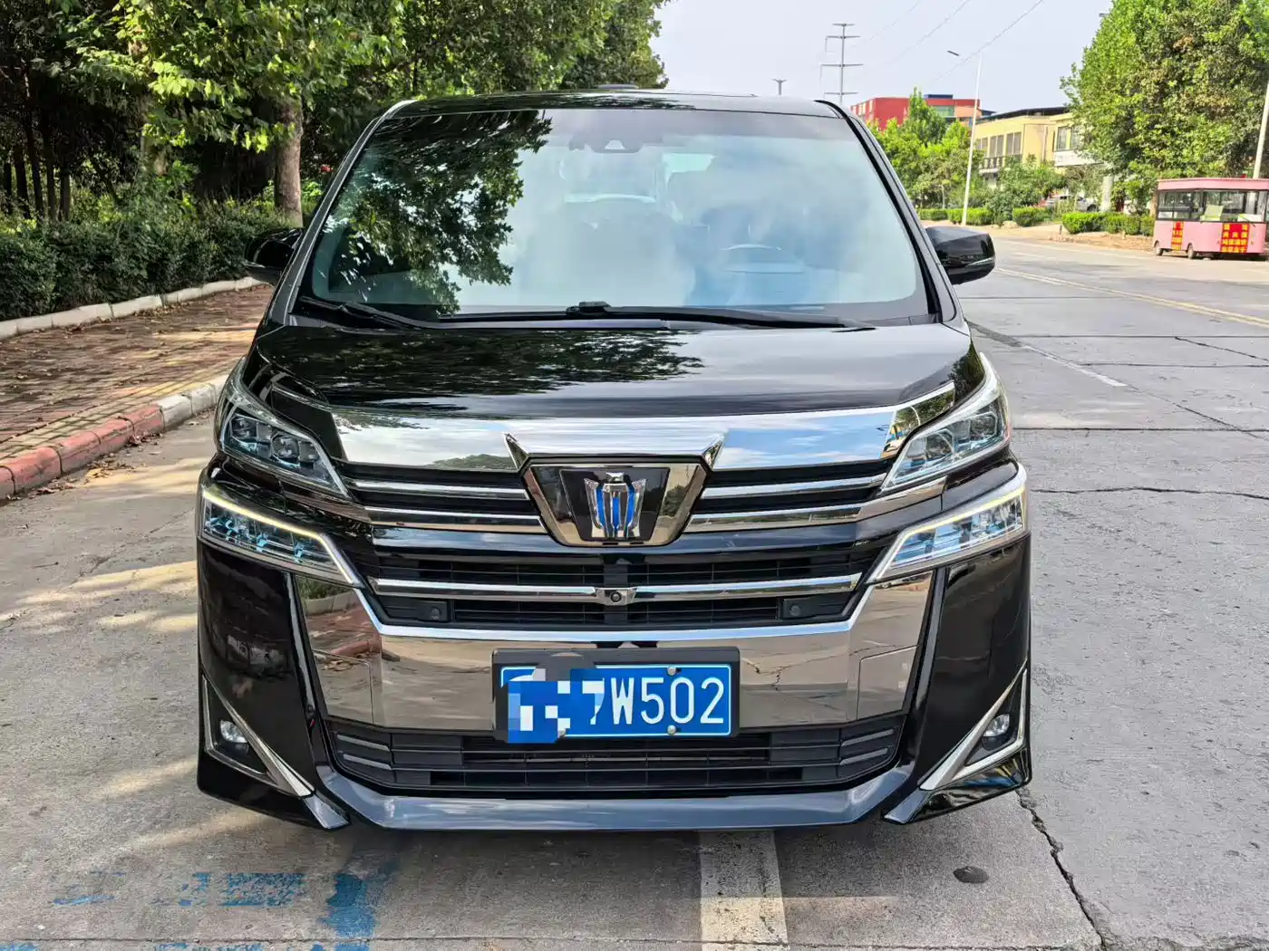 Toyota Vellfire 2020 2020 Twin Engine 2.5L HV Premium Edition
