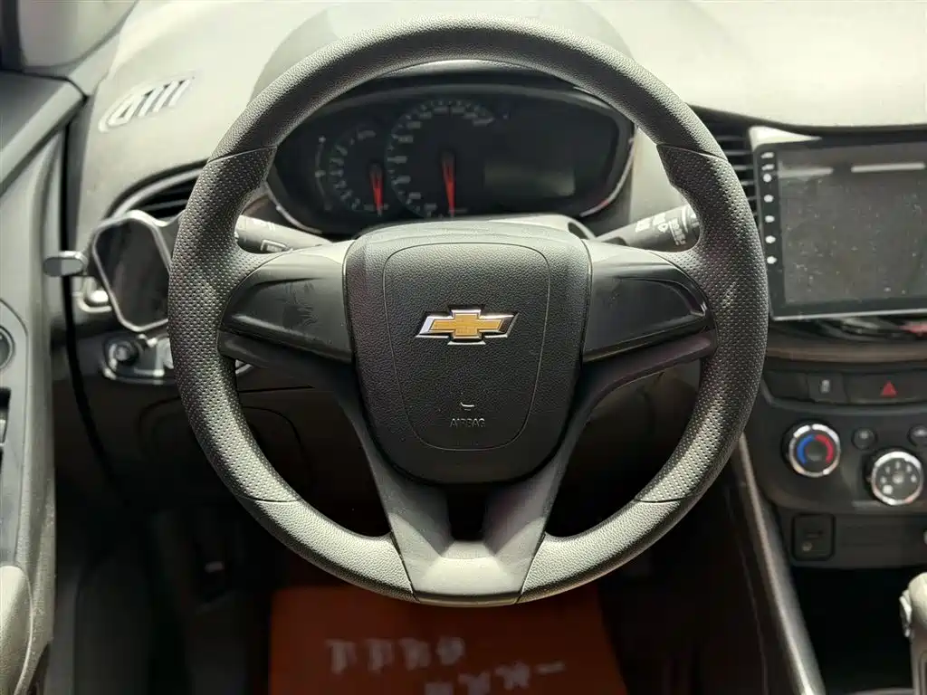 Chevrolet Trax 2017 1.4T Automatic 2WD Luxury фото 6