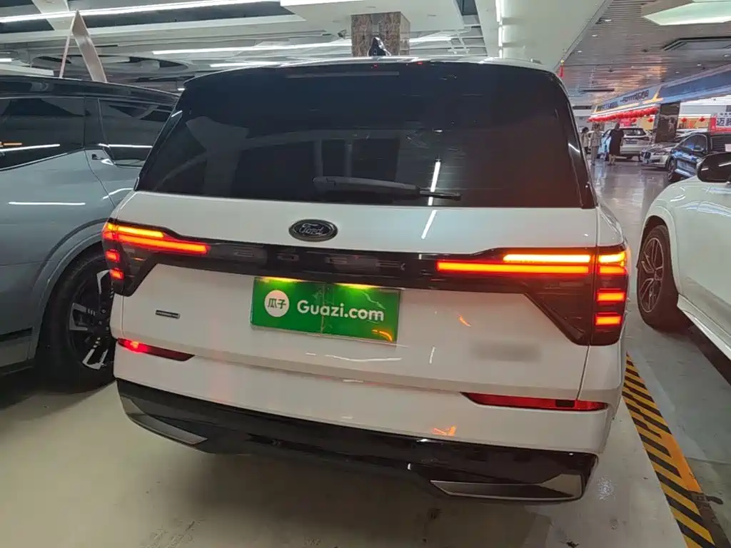 Фото 6 - Ford Edge