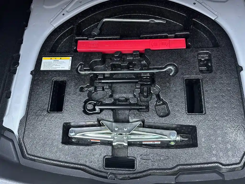 Toyota Corolla 2021 1.2T S-CVT Elite PLUS Edition фото 22