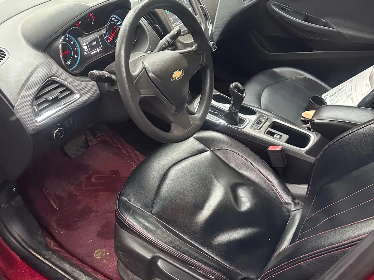 Chevrolet Cruze 2017 1.5L Automatic Pioneer Sunroof фото 7