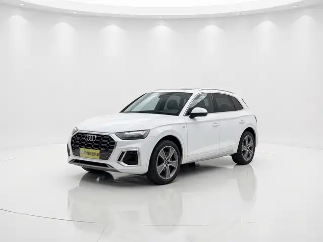Audi Q5L 45T, Люкс Драйв