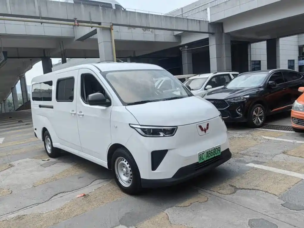 Фото 2 - Wuling Motors Wuling Yangguang