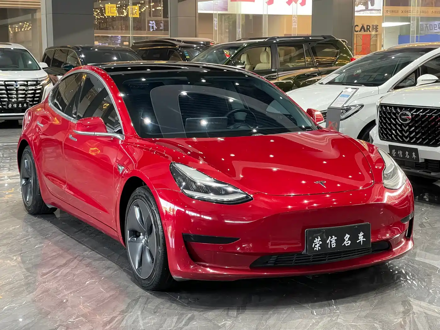 TESLA MODEL 3