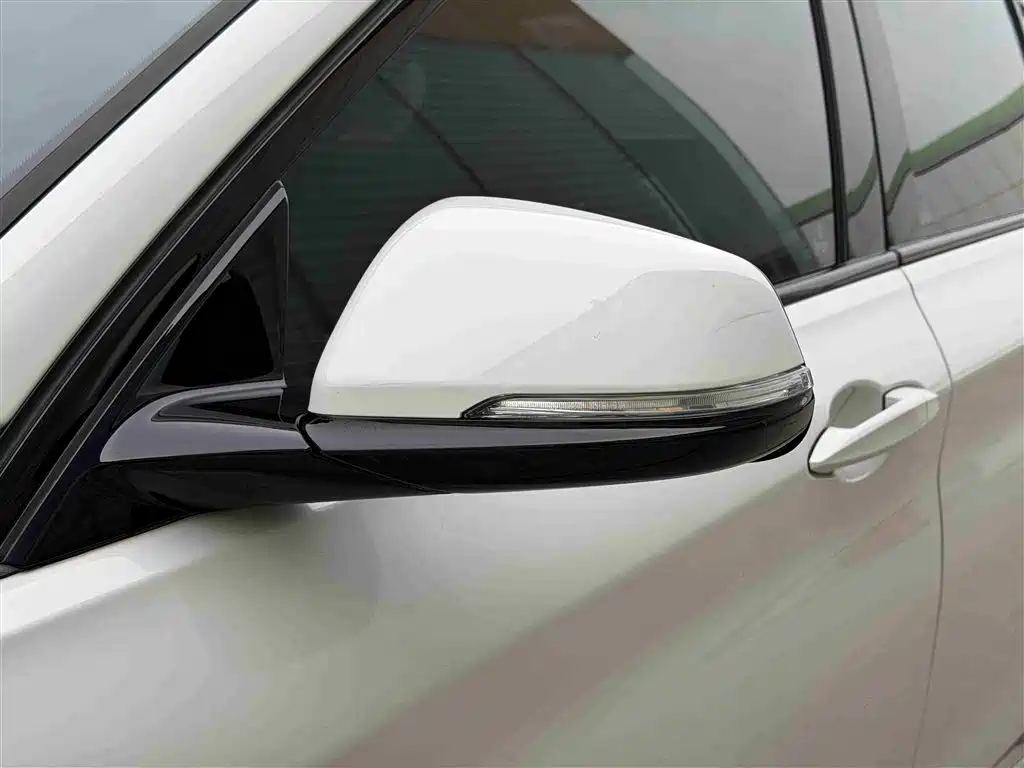 BMW 1 Series 2020 Model 120i M Sport Package фото 15