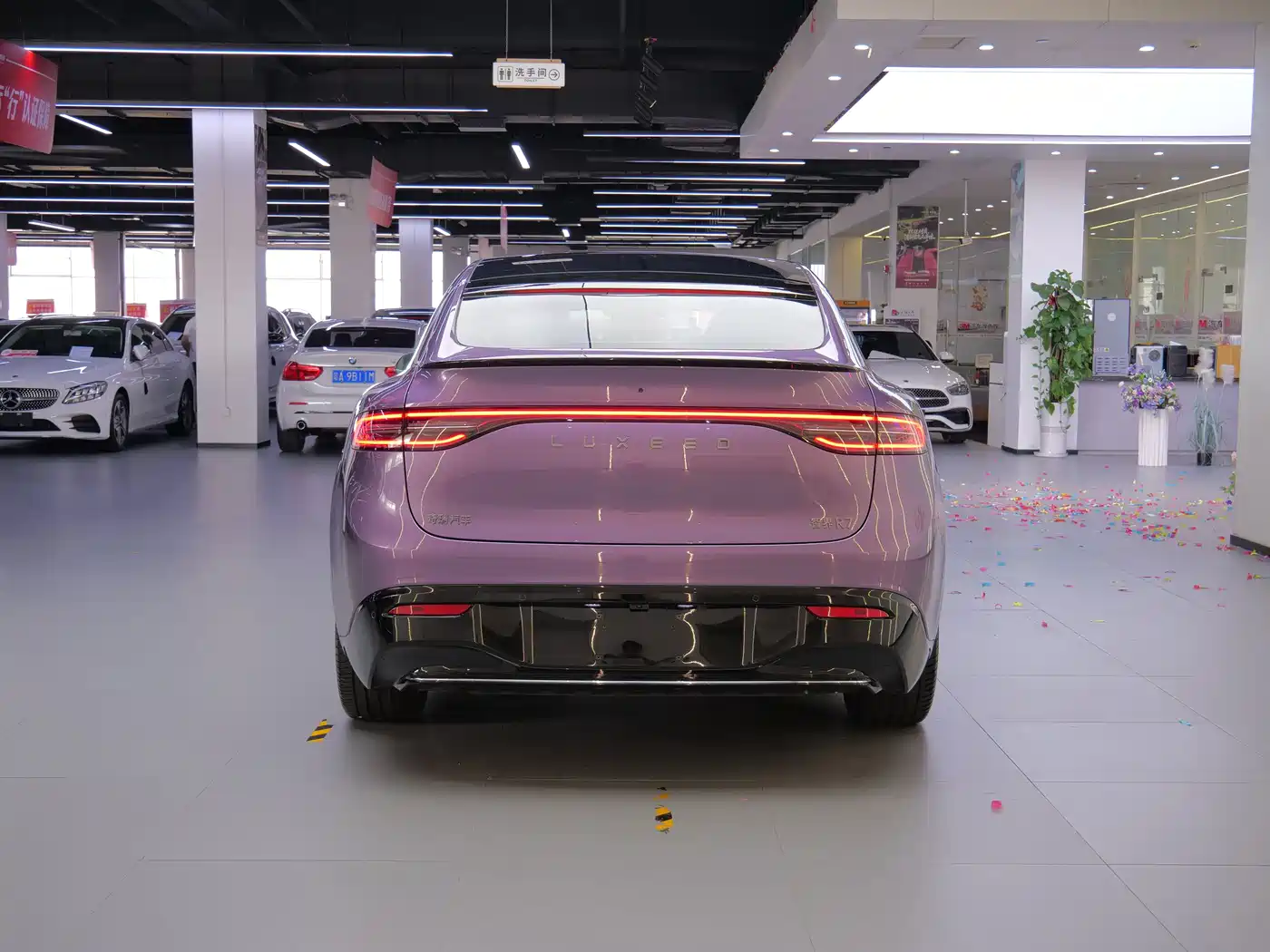 Zhijie Luxeed R7 2025 2025 Extended Range 331km Ultra