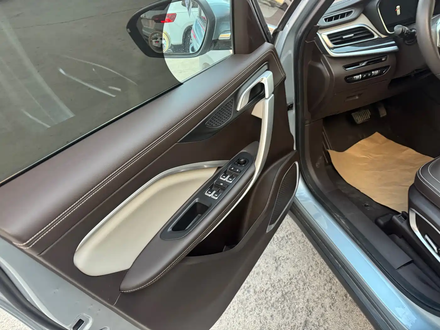 GEELY AUTOMOBILE JIAJIE