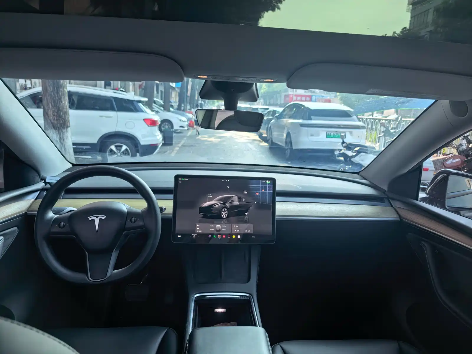 Фото 4 - Tesla Model Y