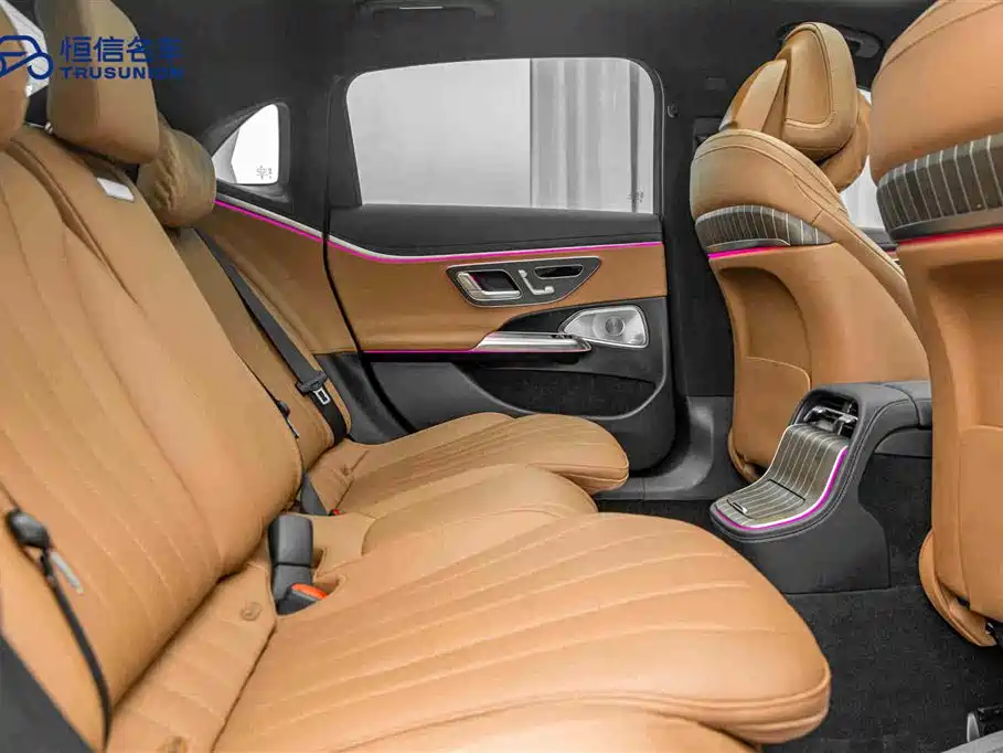 Mercedes-Benz E-Class 2024 Model E 300 L Luxury фото 16