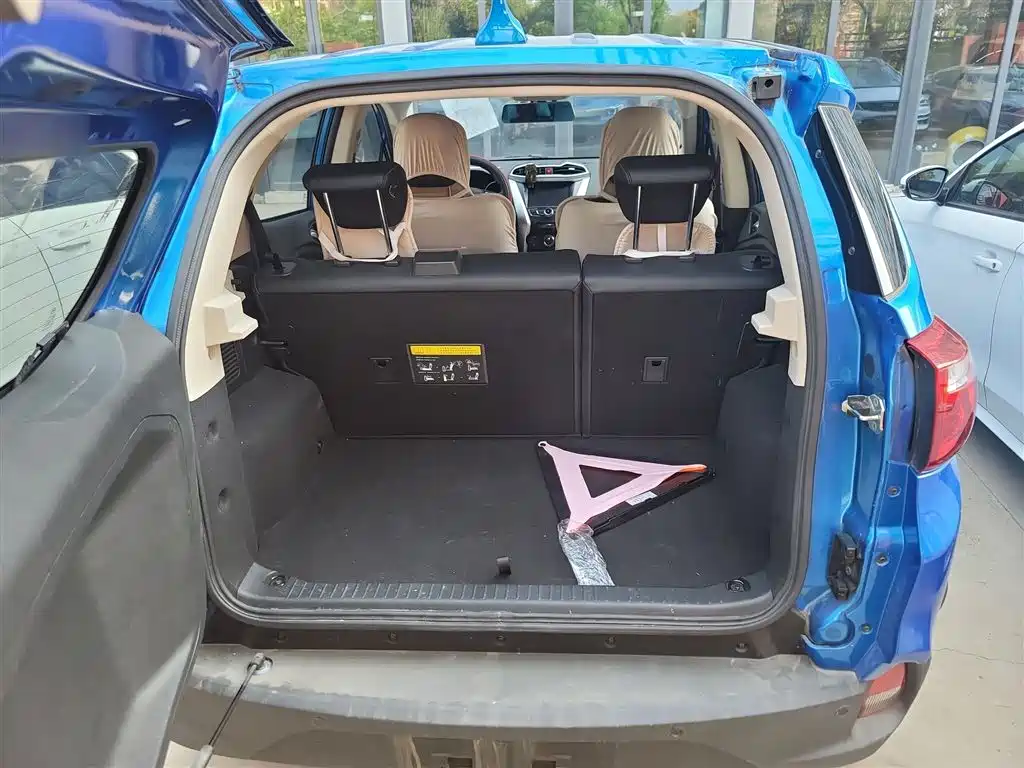 BYD Yuan 2016 1.5L Automatic Luxury фото 19