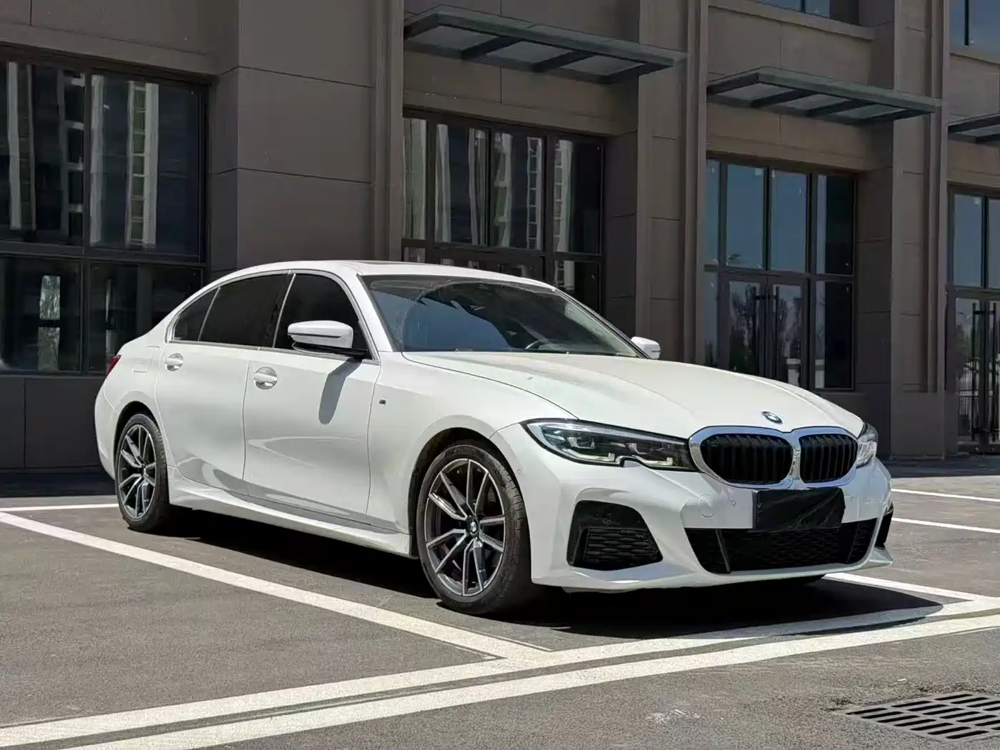 Фото 3 - BMW 3 Series