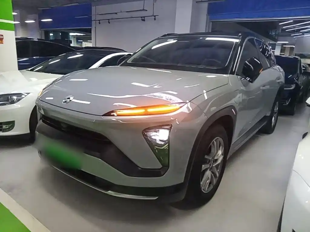 Фото 1 - NIO ES6