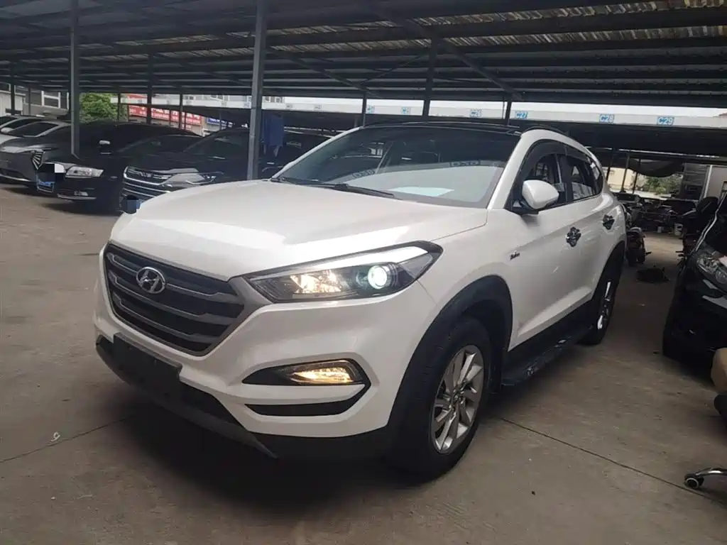 Hyundai Tucson 2015 1.6T Dual Clutch 2WD Smart