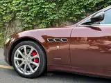 Photo 12 - Maserati Quattroporte