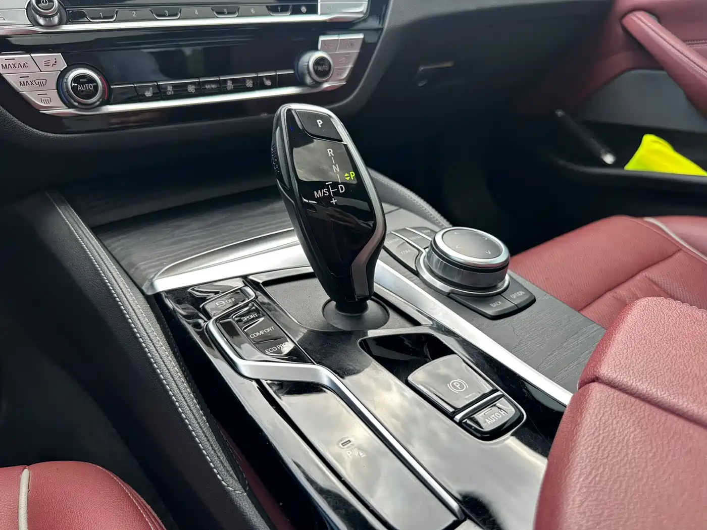BMW 5 Series 2022 530Li Leading M Sport Package фото 18