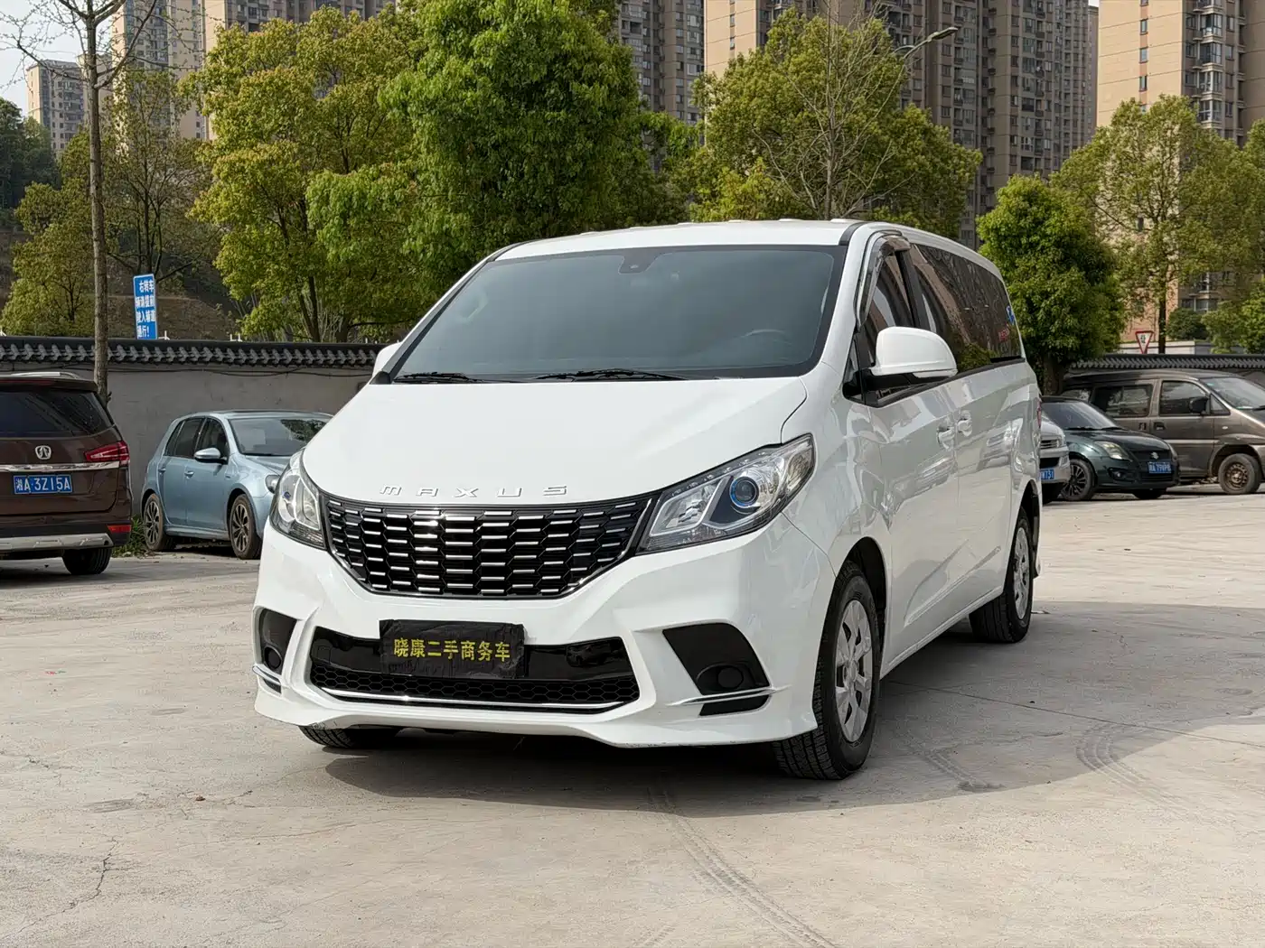 SAIC Maxus Maxus G10 2023 2.0T Manual Multi-function Edition Diesel 7-seater