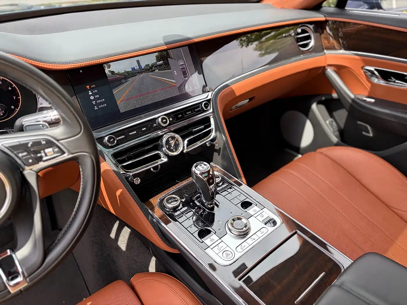 Bentley Flying Spur 2021 4.0T V8 Standard Version фото 6