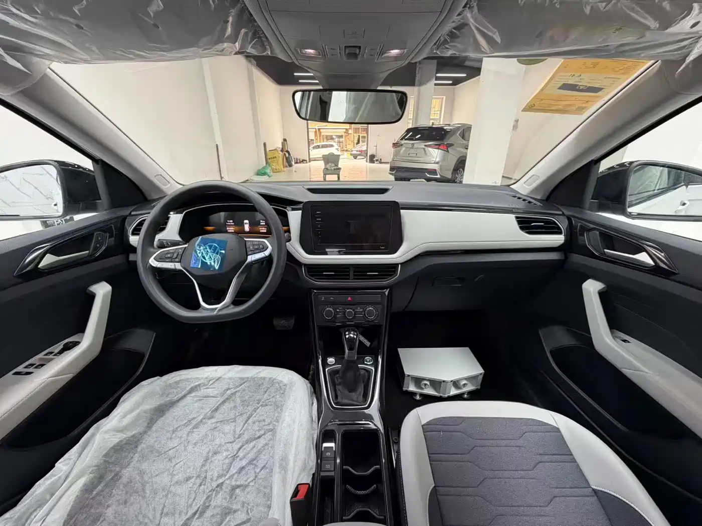 Volkswagen Tharu 2026 2026 XR 1.5L RX Edition