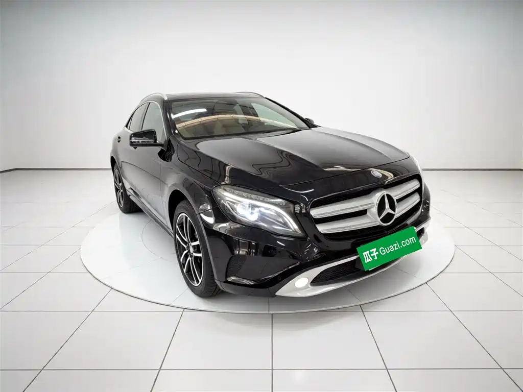 Mercedes-Benz GLA 2016 GLA 220 4MATIC Fashion фото 4