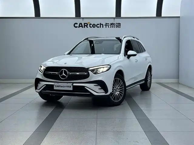 Mercedes-Benz GLC 2023