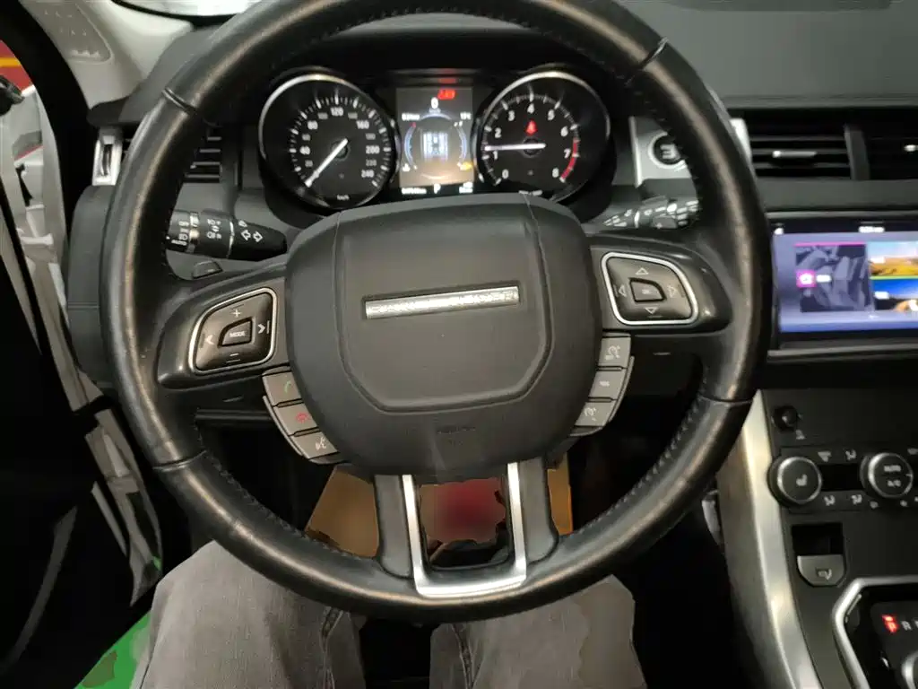 Land Rover Range Rover Evoque 2017 2.0T SE Smart Shine Edition фото 7