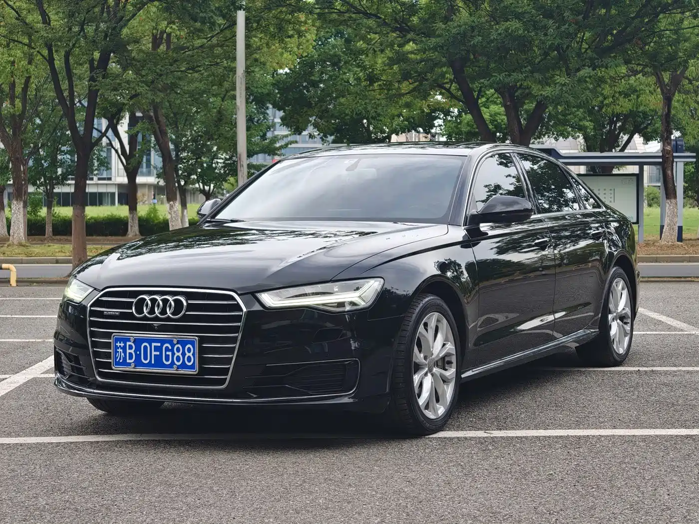 Фото 3 - Audi A6L