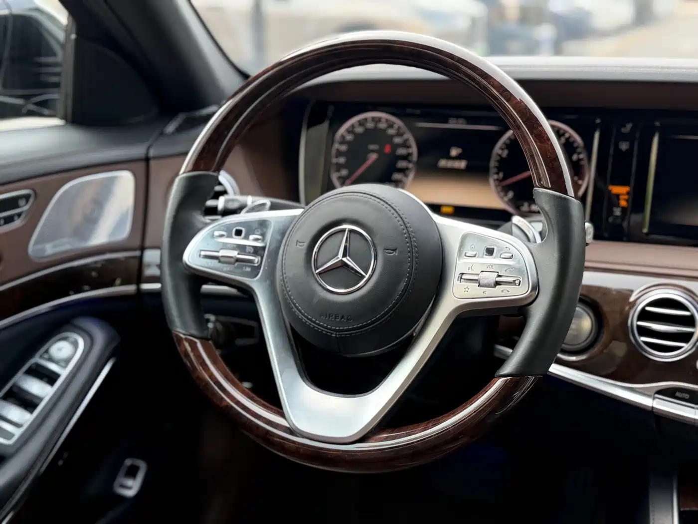 Mercedes-Benz Maybach S-Class 2015 S 400 4MATIC фото 10