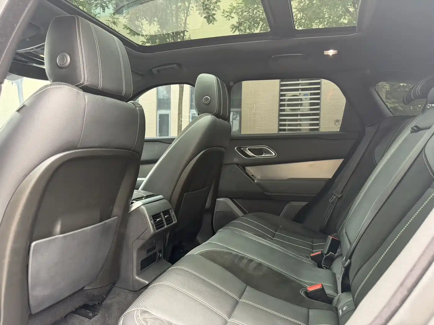 Land Rover Range Rover Velar 2019 250PS R-DYNAMIC S фото 6