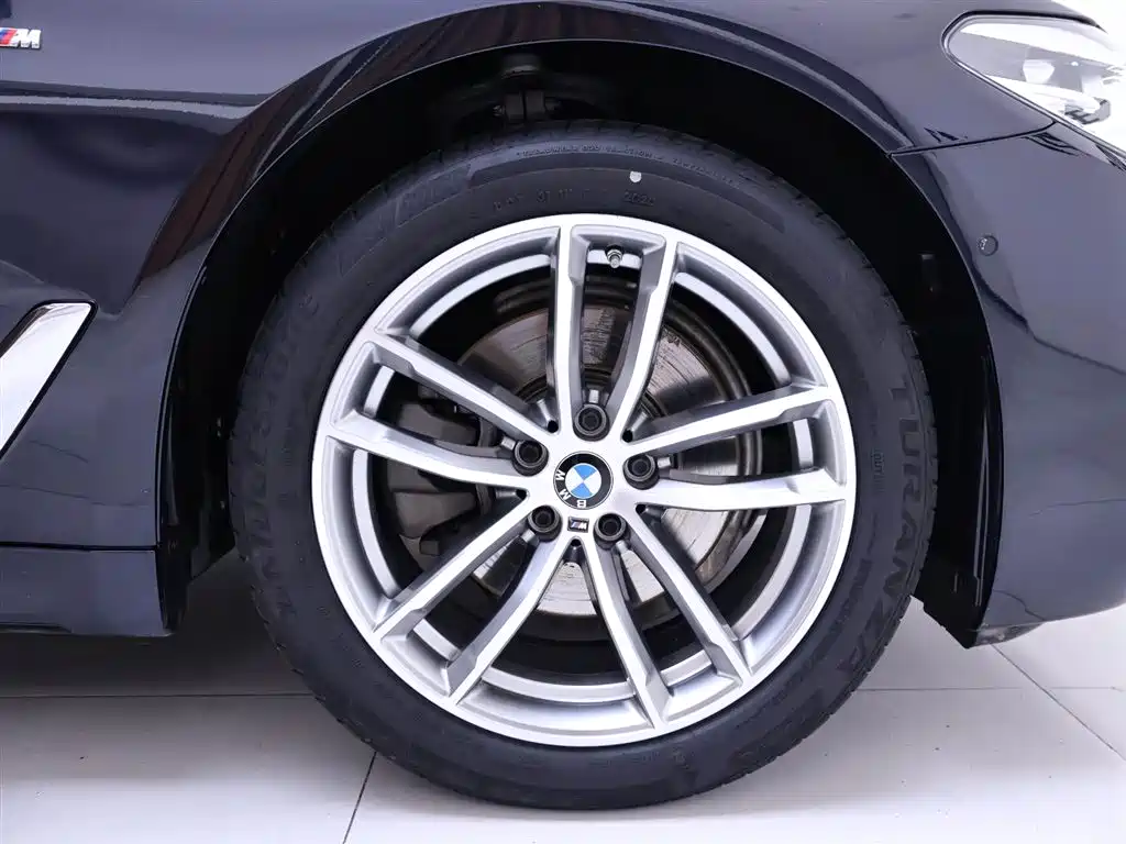 BMW 5 Series 2020 525Li M Sport Package фото 6