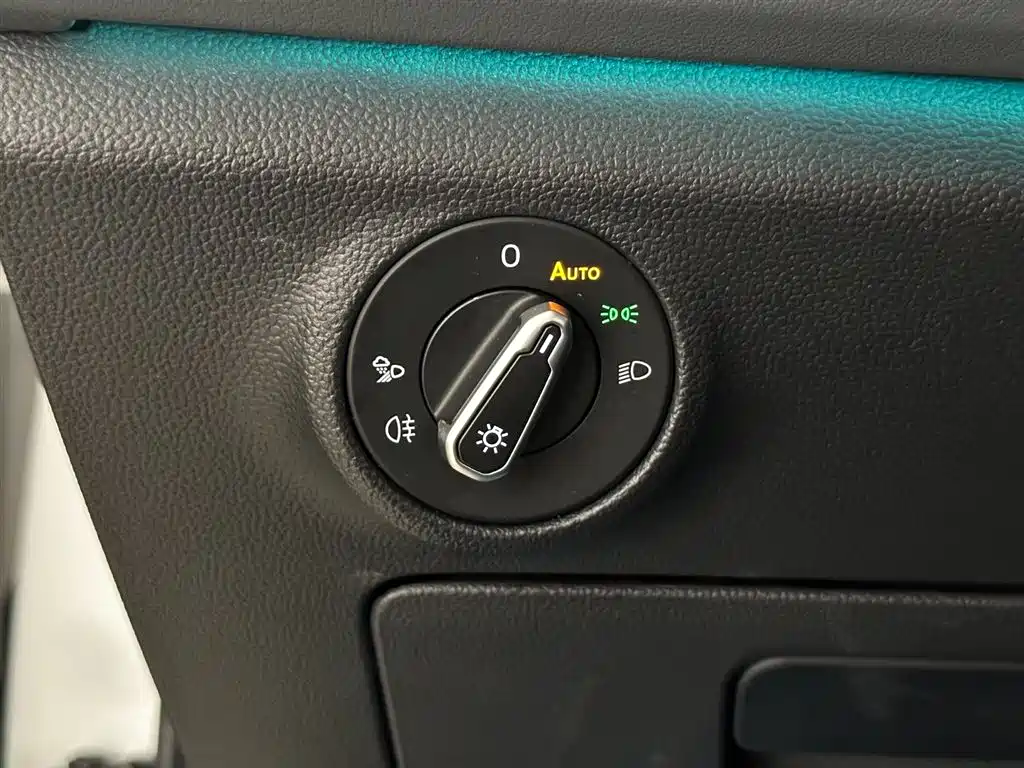 Volkswagen Sagitar 2023 280TSI DSG Beyond Lite фото 30