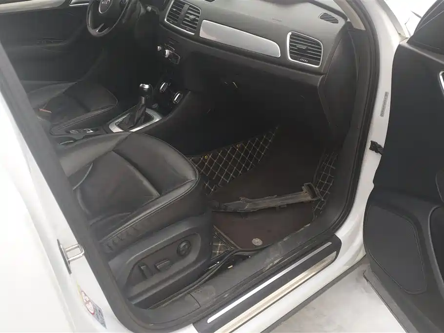 Audi Q3 2015 35 TFSI Millionth Anniversary Comfort фото 8