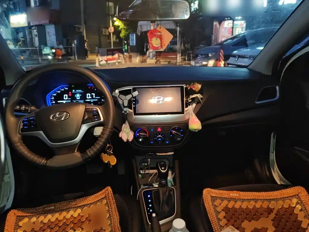 Hyundai Verna 2021 2020 1.4L CVT GLS Cool Edition