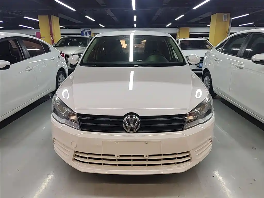 Volkswagen Jetta 2015 Value Edition 1.6L Manual Fashion фото 3