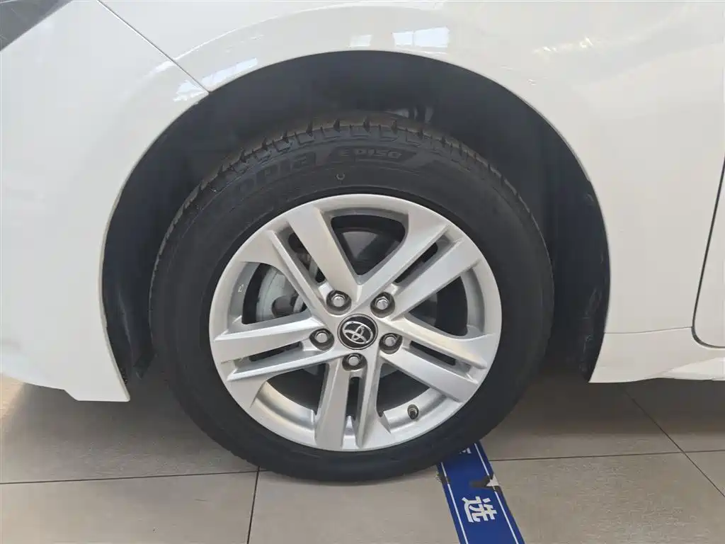 Toyota Levin 2022 185T CVT Luxury Edition фото 23