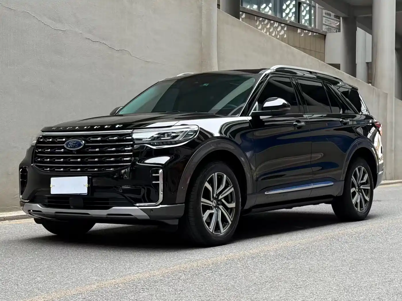FORD EXPLORER