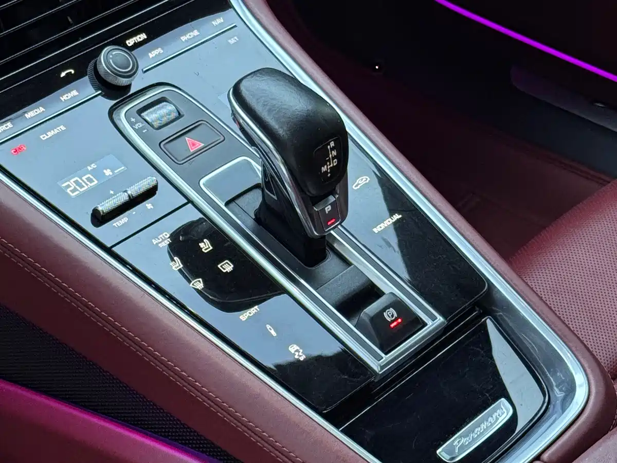Porsche Panamera 2019 Panamera 4 Executive Long Wheelbase 2.9T фото 4