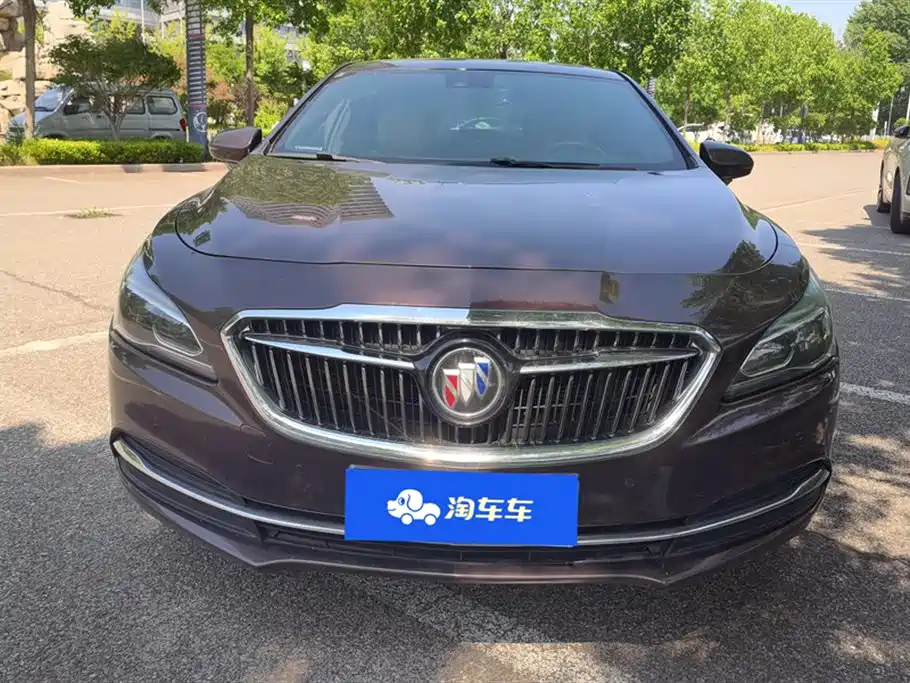 Buick LaCrosse 2018 Model 28T Luxury Edition фото 2
