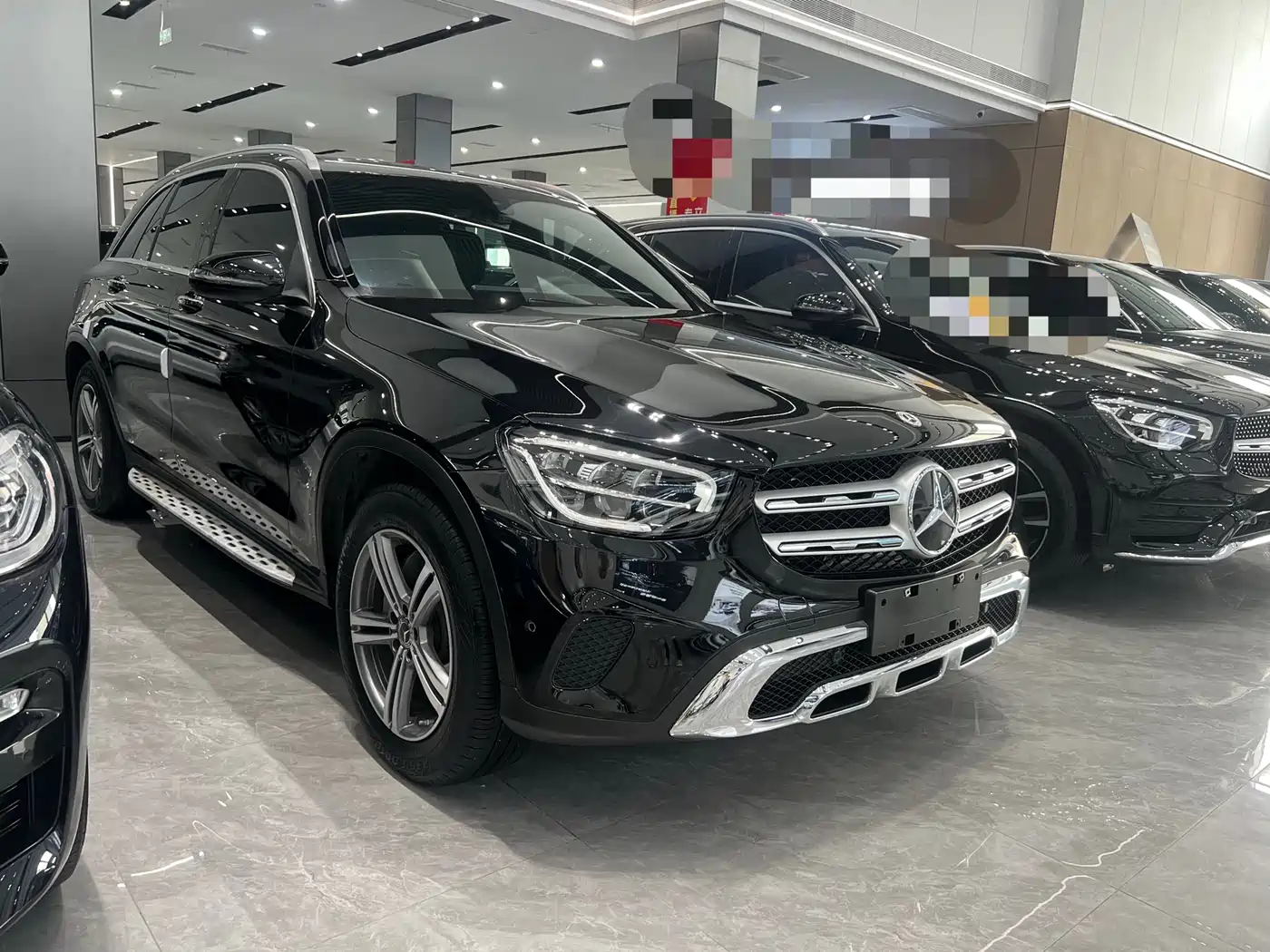 MERCEDES-BENZ GLC