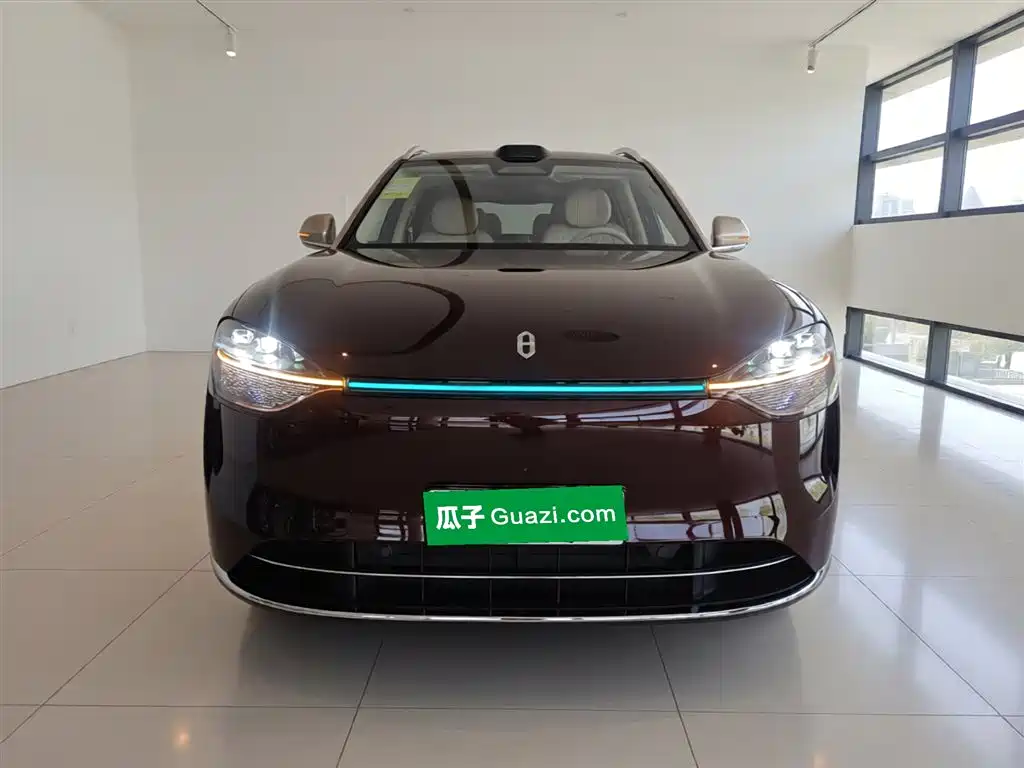 AITO Wenjie AITO M9 2025 Extended Range Ultra 52kWh 6-Seater фото 3